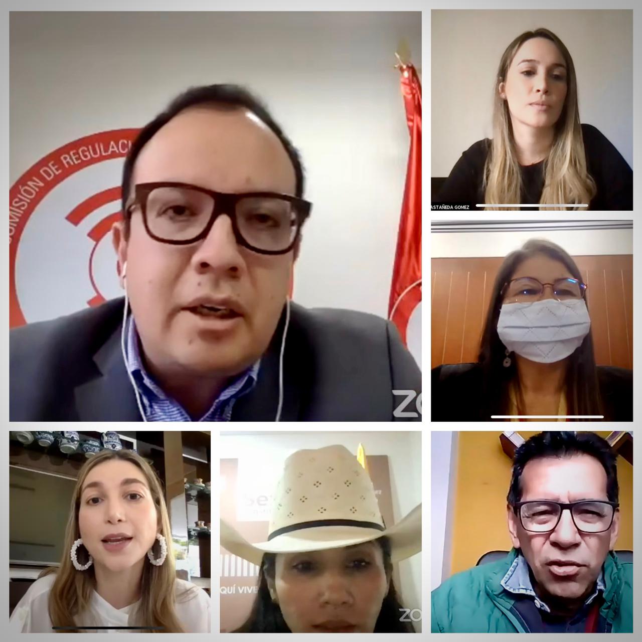 Collage debate Internet