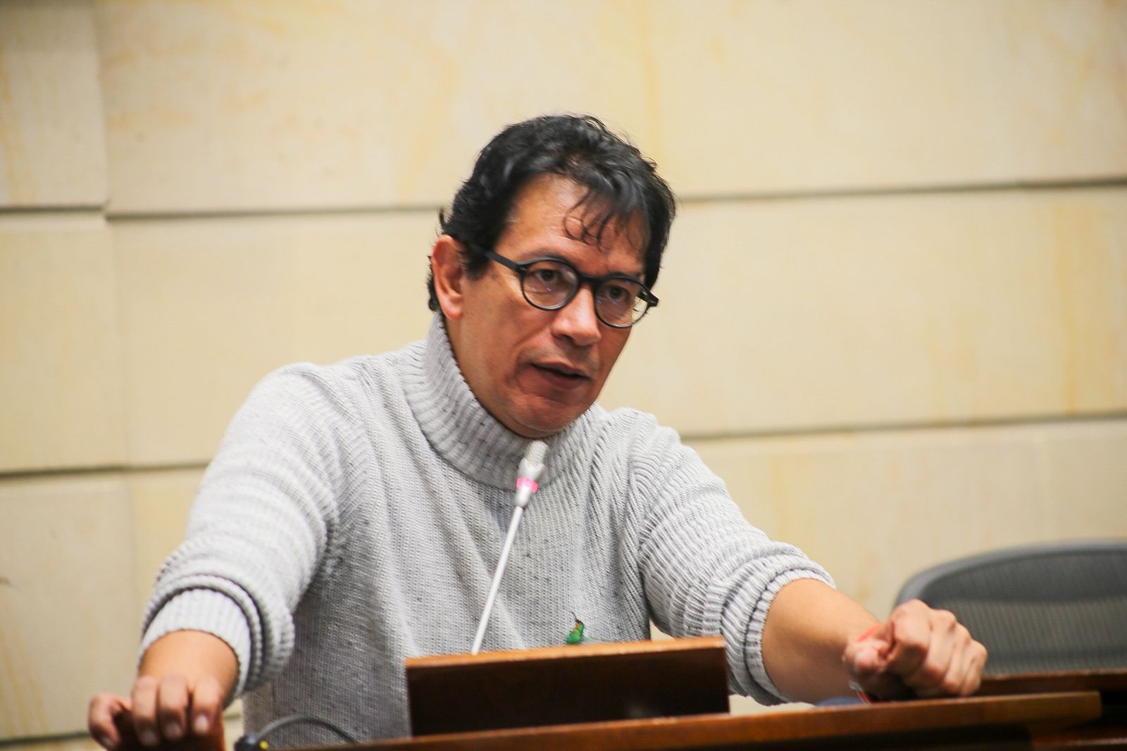 18ce1851 60bb 44a1 b8a4 9b41ff85fdf7